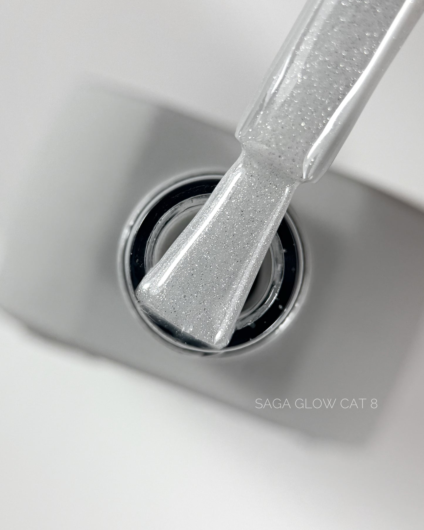 SAGA Professional Glow Cat 8