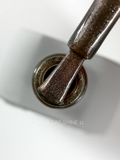 SAGA Professional Cat Shine 11 – schimmernder Gel-Lack in bronzegoldenem Farbton
