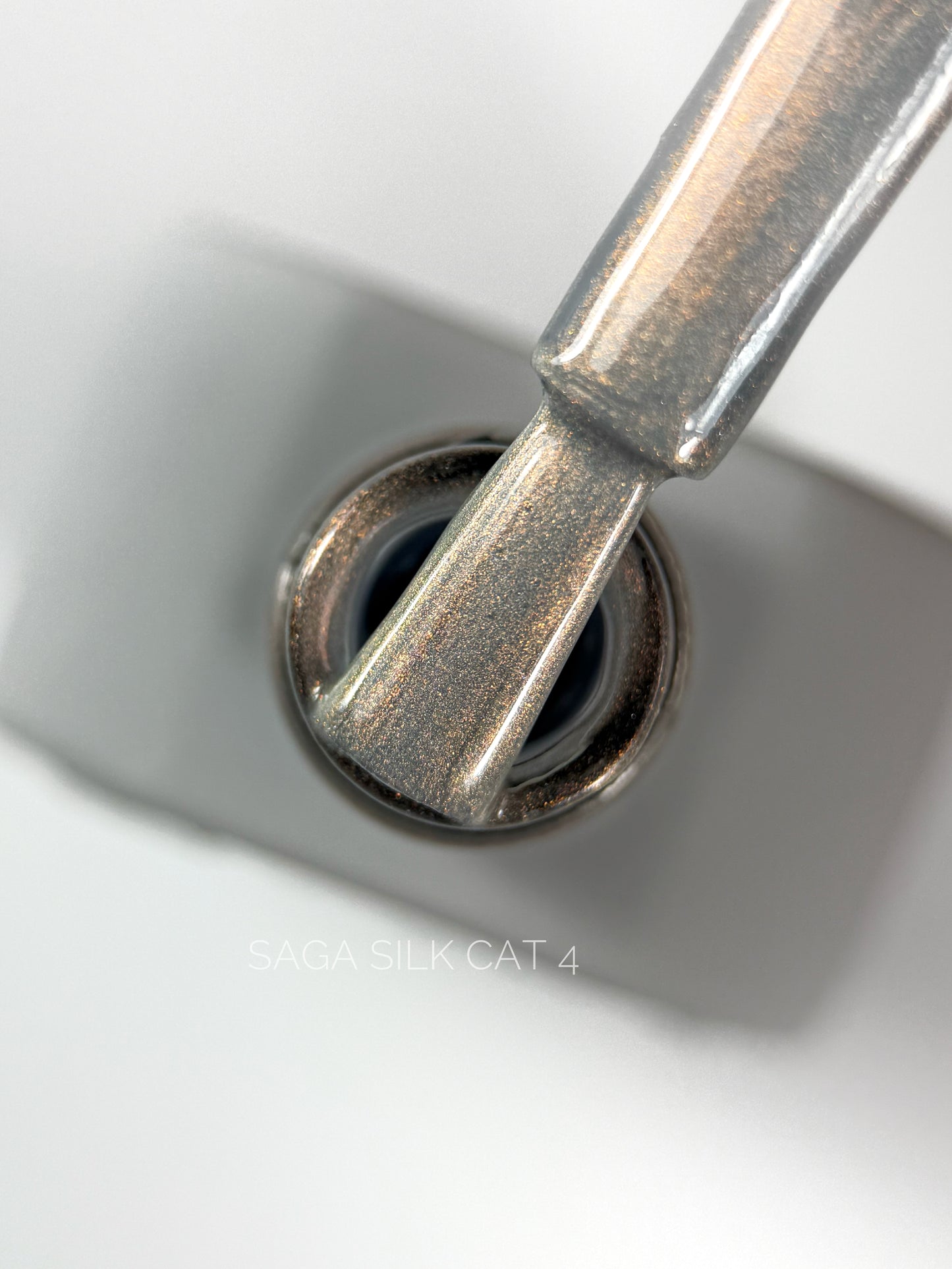 SAGA Professional Silk Cat 4